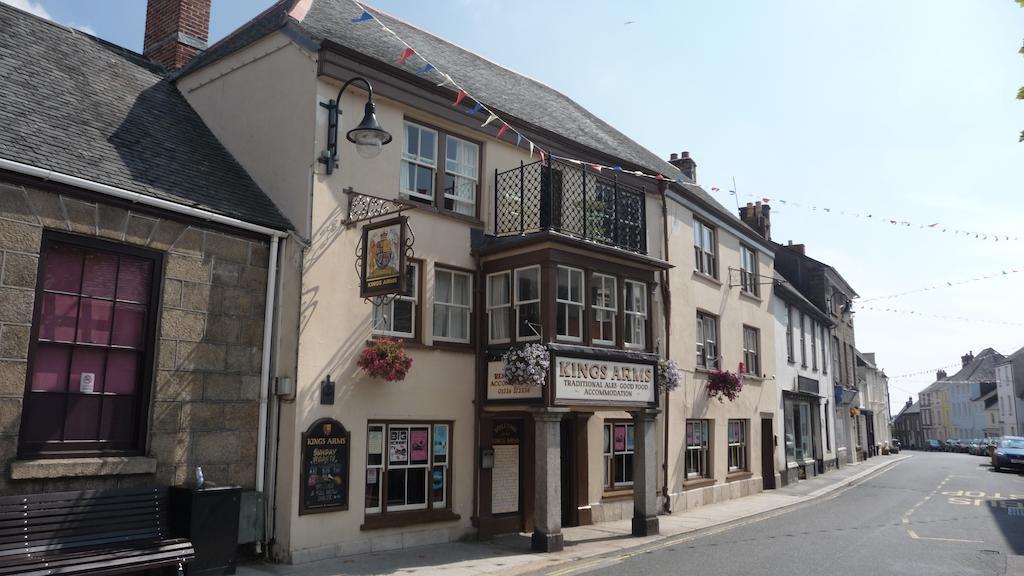 Kings Arms Hotel Пенрин Экстерьер фото